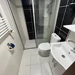 مكان تخييم Old *